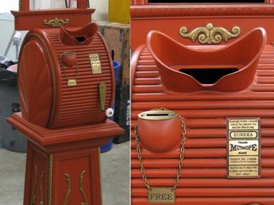 We designed and fabricated this custom electric mutoscope built to play a movie trailer for the film Everyone's Hero. 	